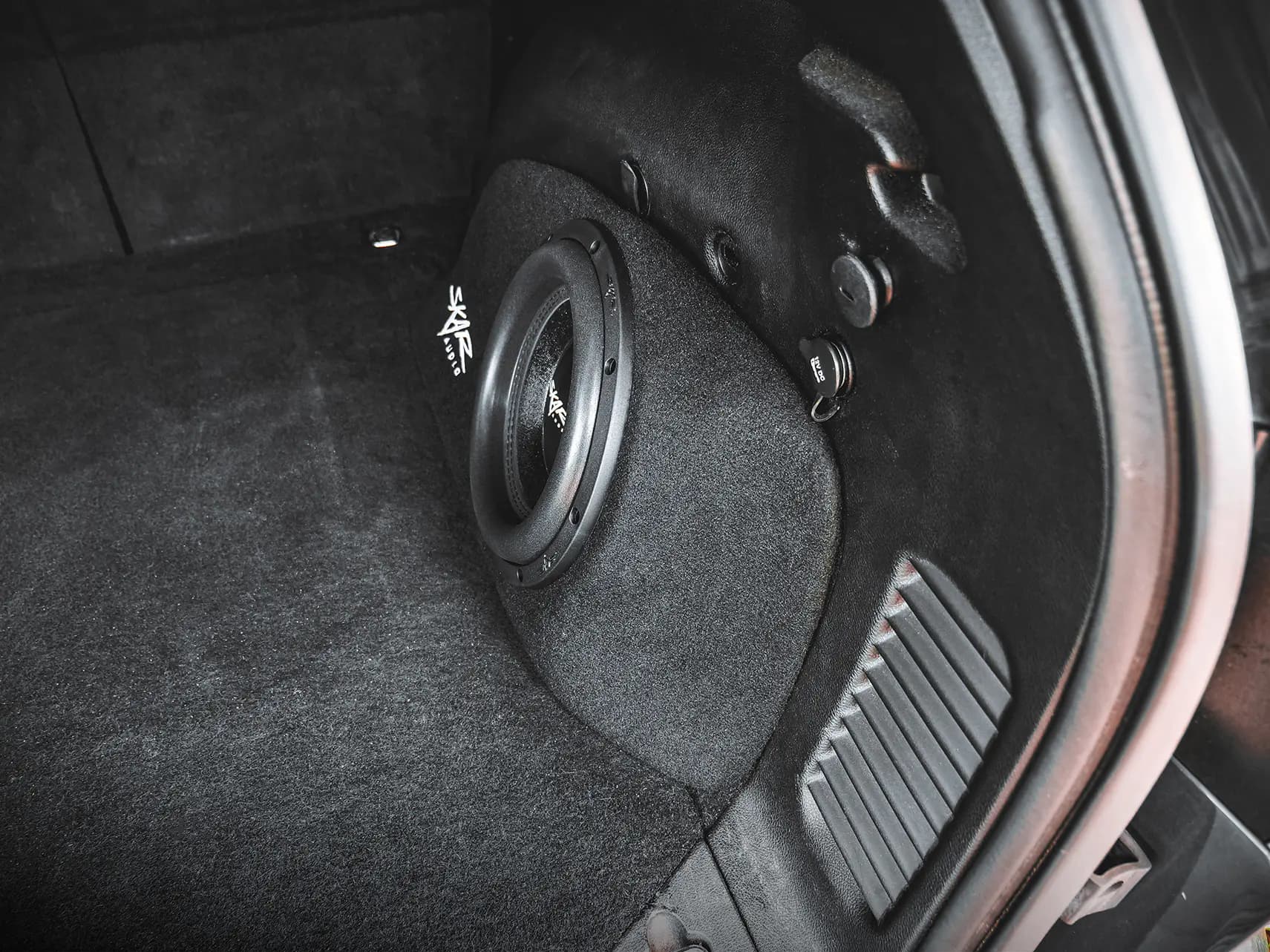 Featured Product Photo 9 for 2011-2021 Jeep Grand Cherokee Compatible Single 10" Sealed Subwoofer Enclosure