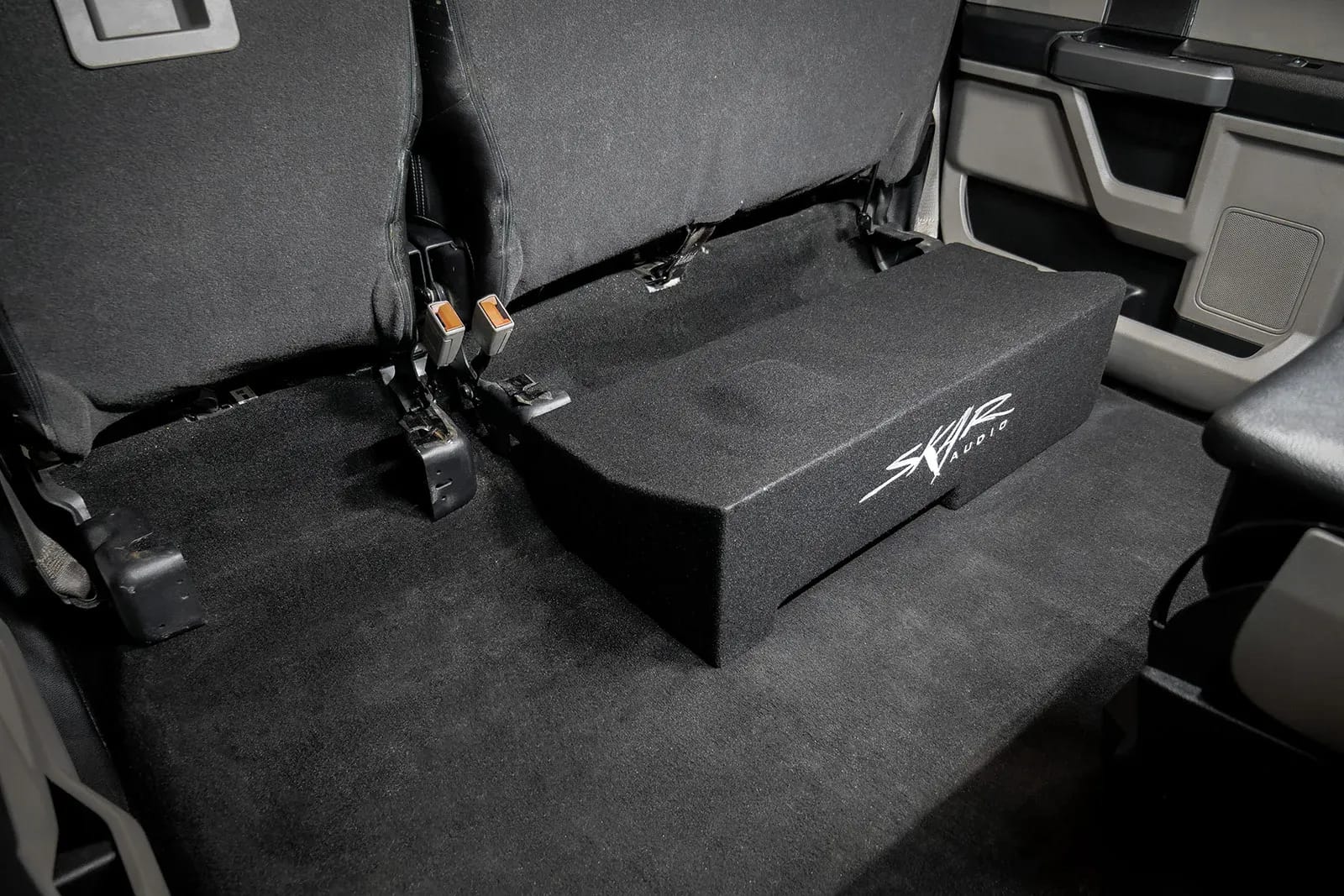 2017-2025 Ford Super Duty (F-250/350/450) SuperCrew Cab Compatible Single 12" Ported Subwoofer Enclosure #12