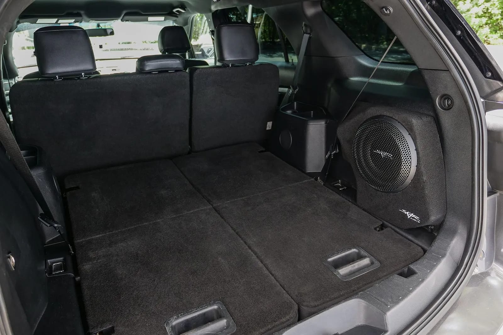 Single 10" 1000W Max Power Loaded Subwoofer Enclosure Compatible with 2011-2019 Ford Explorer Vehicles #11