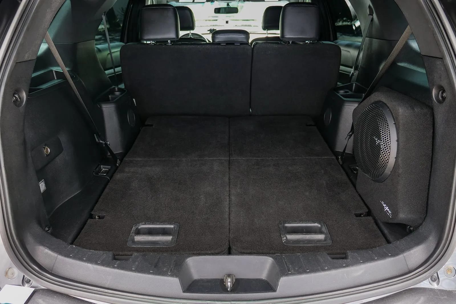 Single 10" 1000W Max Power Loaded Subwoofer Enclosure Compatible with 2011-2019 Ford Explorer Vehicles #12