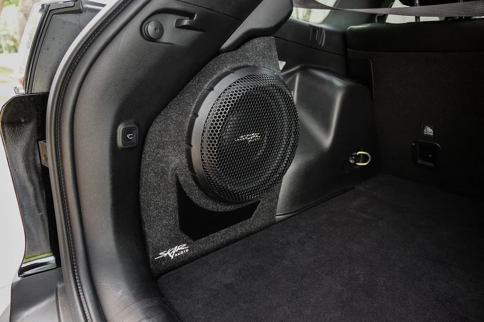 Featured Product Photo 7 for Single 10" 1,000W Max Power Loaded Subwoofer Enclosure Compatible with 2014-2023 Jeep Cherokee Vehicles