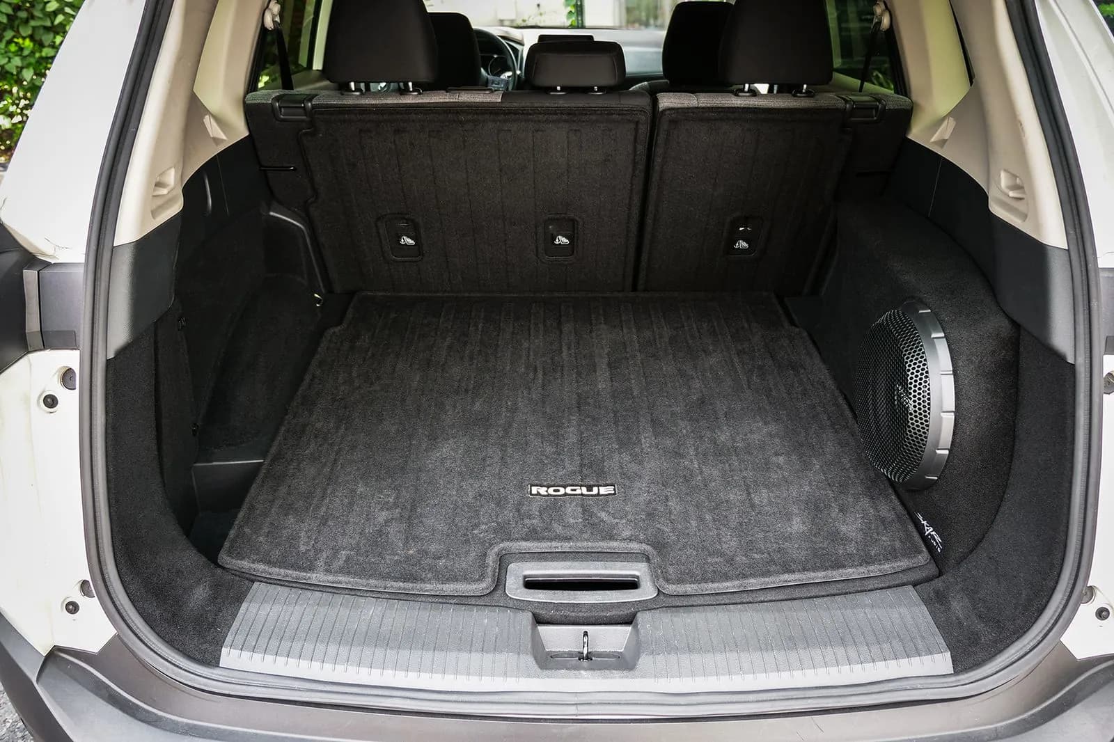 Featured Product Photo 9 for Single 10" 1,000W Max Power Loaded Subwoofer Enclosure Compatible with 2021-2025 Nissan Rogue Vehicles