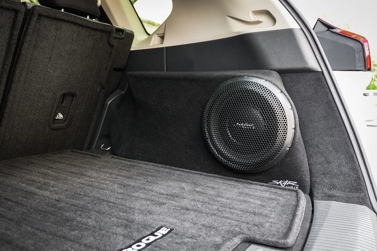 Featured Product Photo 10 for Single 10" 1,000W Max Power Loaded Subwoofer Enclosure Compatible with 2021-2025 Nissan Rogue Vehicles