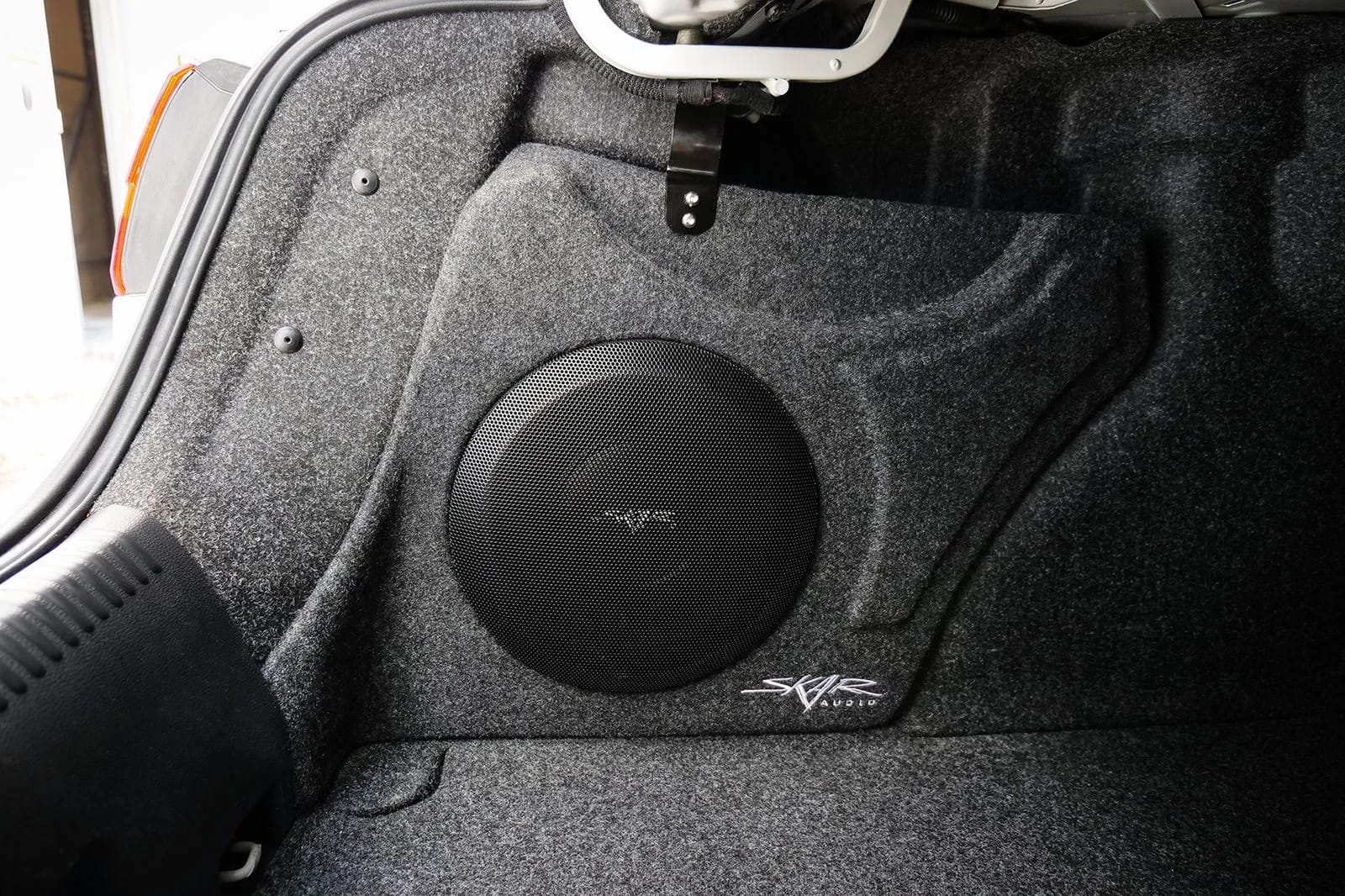 Single 10" 1,000W Max Power Loaded Subwoofer Enclosure Compatible with 2011-2018 Volkswagen Jetta Vehicles #11