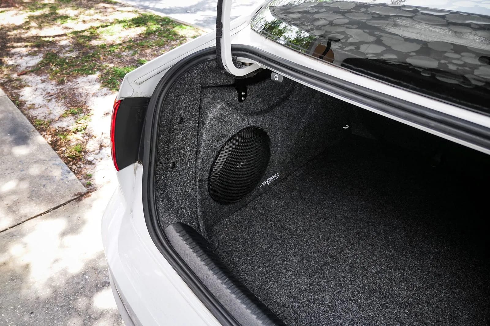 Single 10" 1,000W Max Power Loaded Subwoofer Enclosure Compatible with 2011-2018 Volkswagen Jetta Vehicles #12