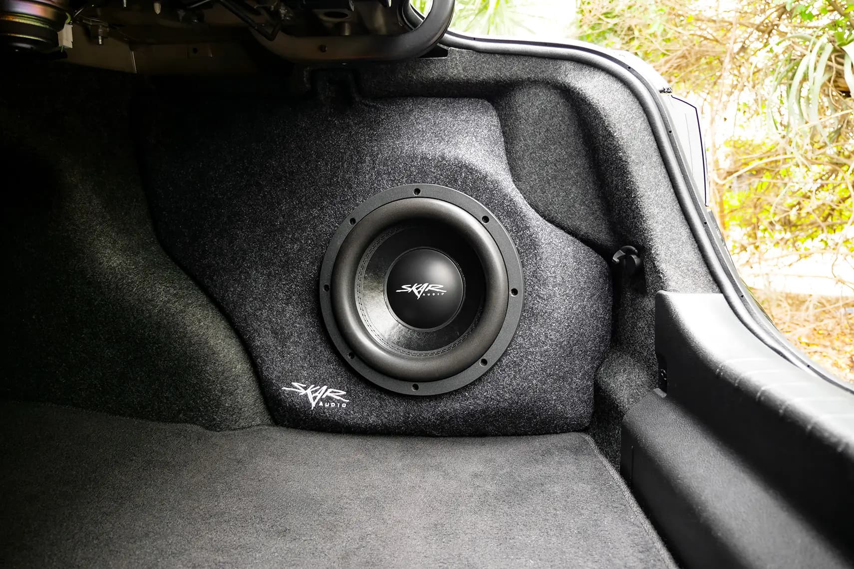 Skar Audio VS-1X10NISALT-2019-UP enclosure installation example — view 2