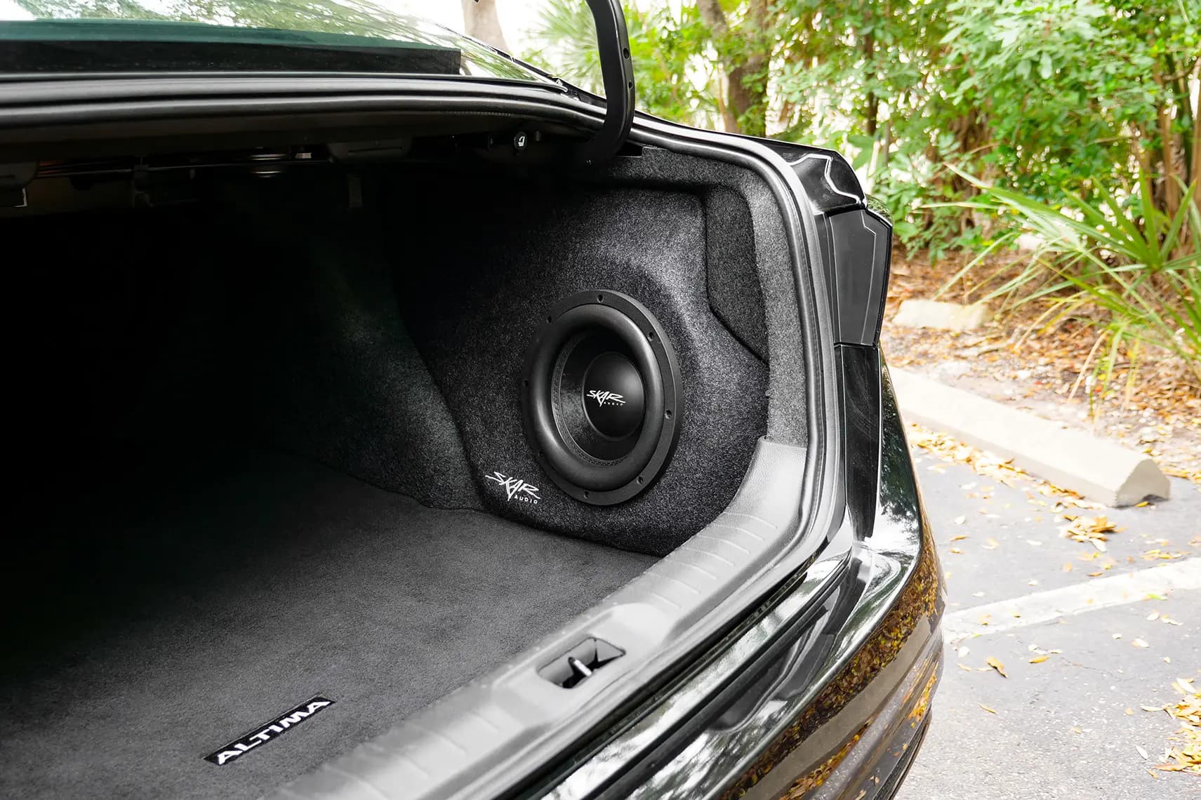 Skar Audio VS-1X10NISALT-2019-UP enclosure installation example — view 4