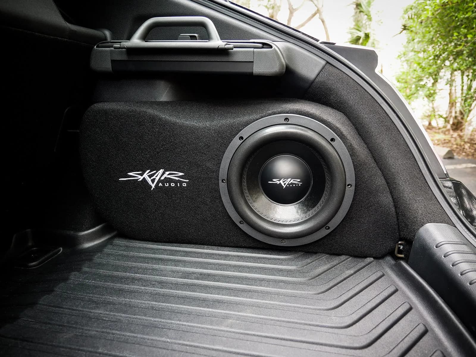 Skar Audio L-VD-VS-1X10HONCIV-2017-2021-HB enclosure installation example — view 2