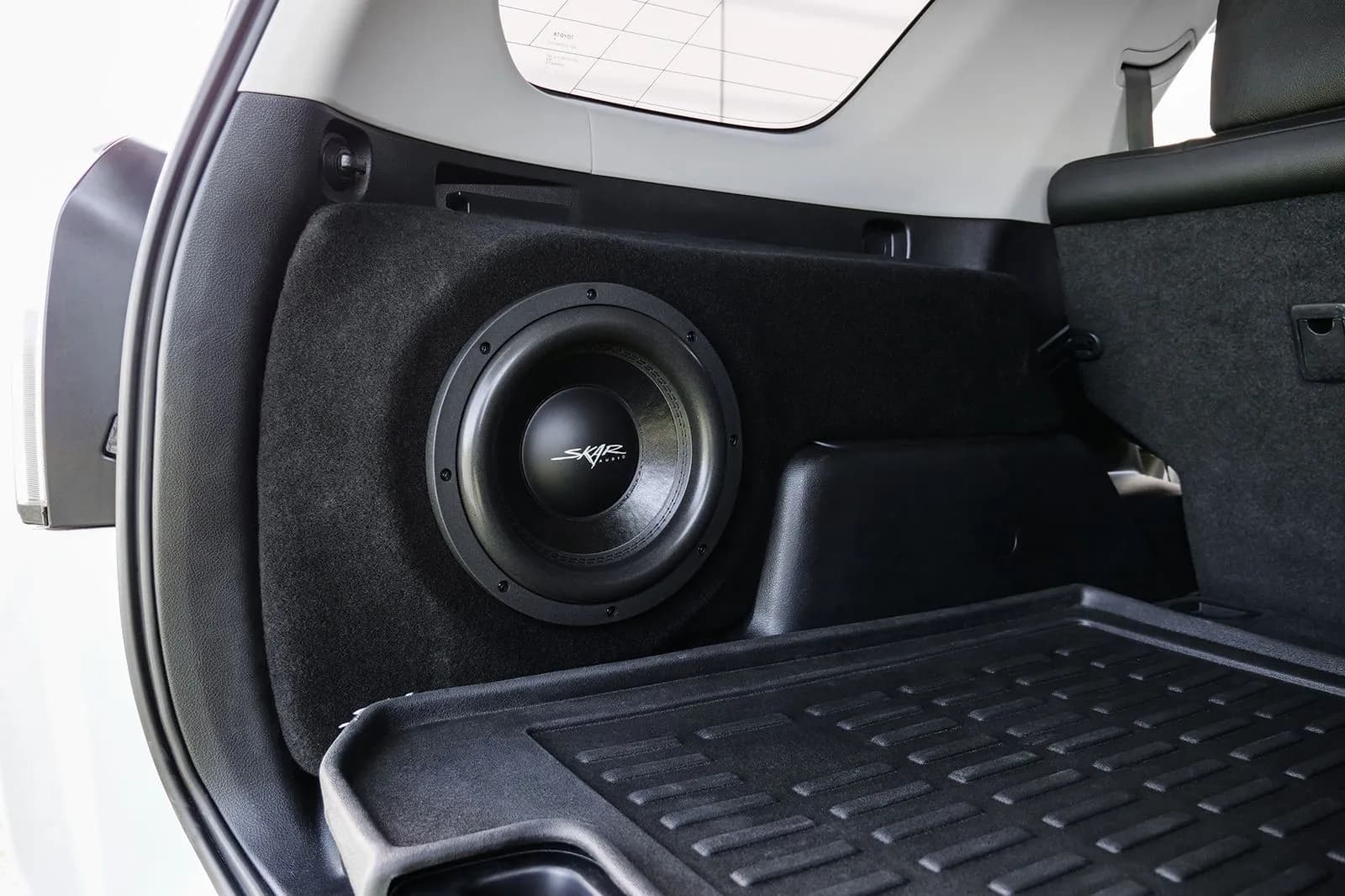 Skar Audio L-VD-VS-1X10TOY4RUN-2010-2024 enclosure installation example — view 2