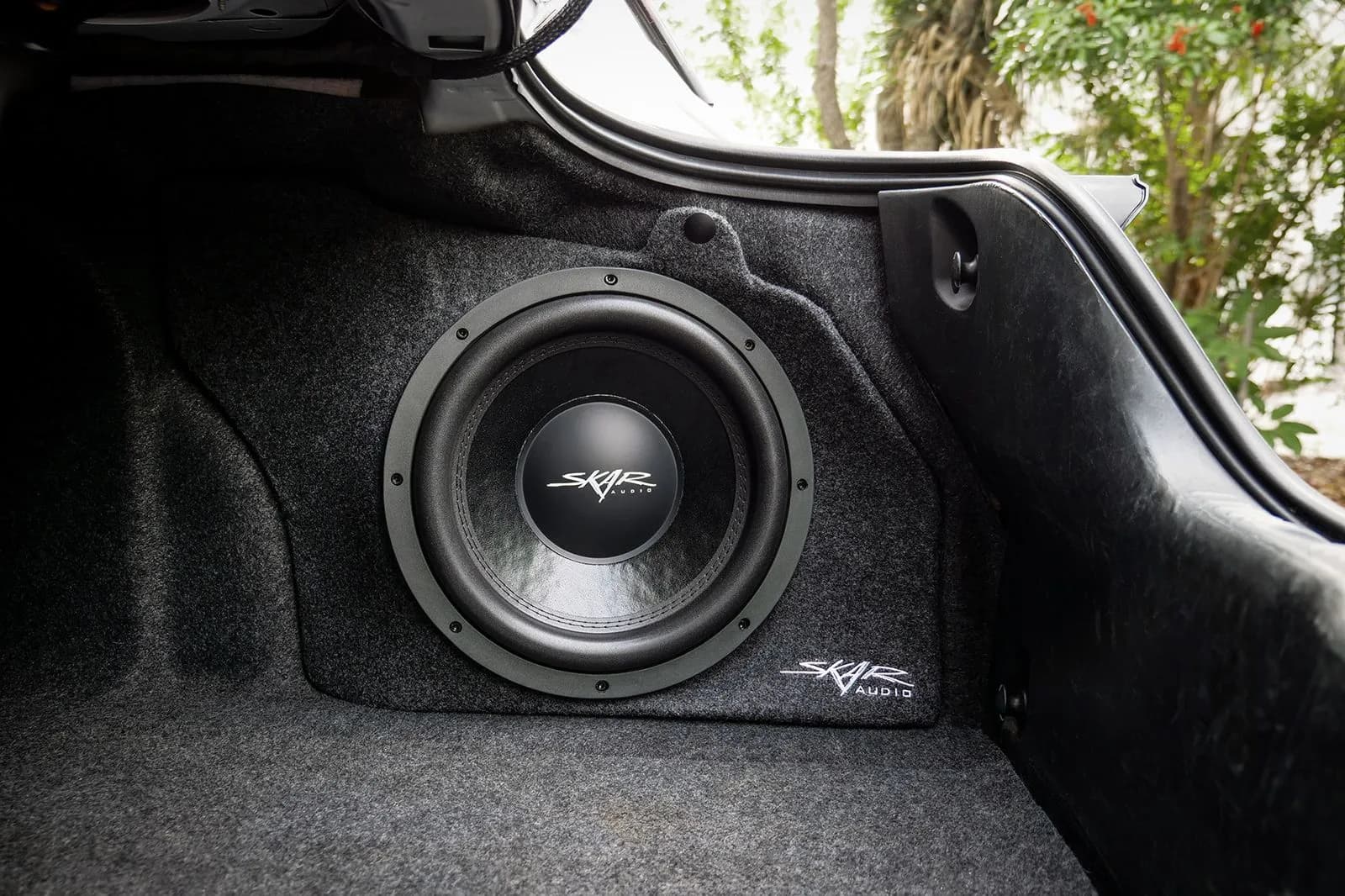 Skar Audio L-VD-VS-1X12FORDMUS-2015-UP enclosure installation example — view 2