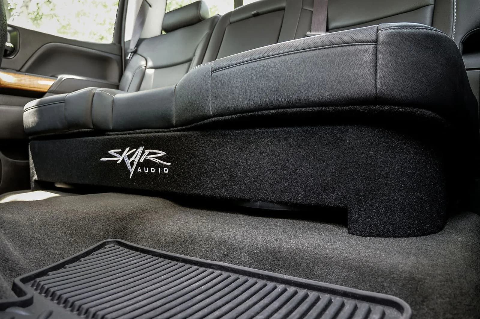 Skar Audio L-VD-VS-2X12GM-2014-2018-CREWCAB enclosure installation example — view 1