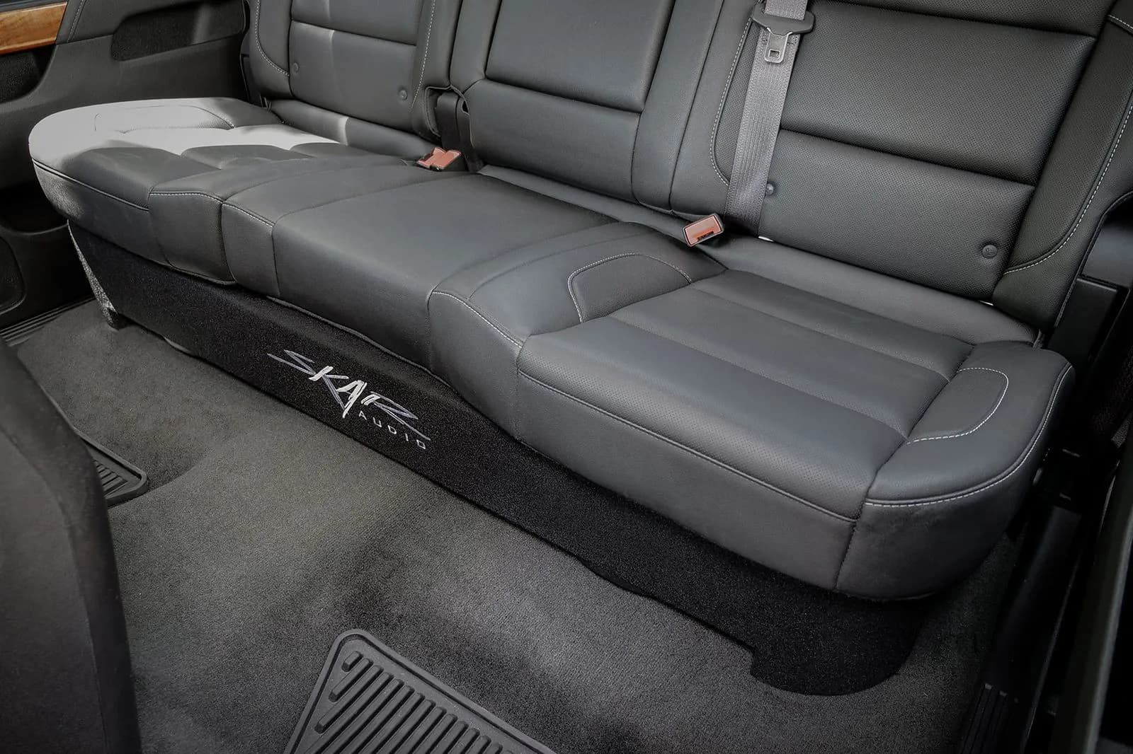 Skar Audio L-VD-VS-2X12GM-2014-2018-CREWCAB enclosure installation example — view 2