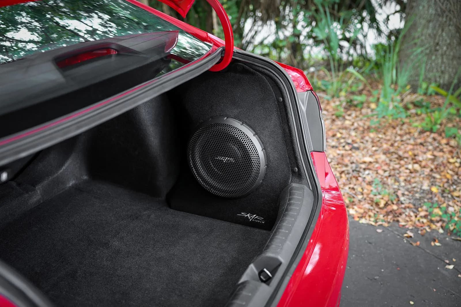 Skar Audio L-VS-1X10HONCIV-2022-UP-SDN enclosure installation example — view 1