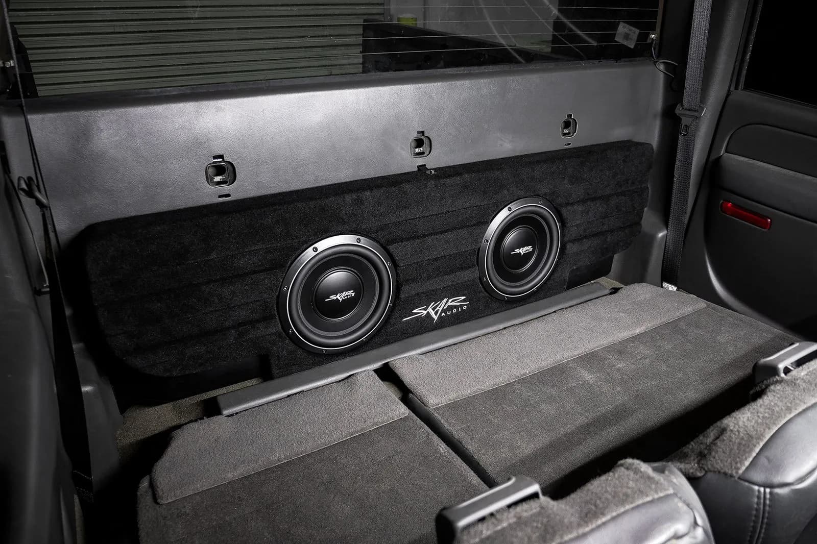 Skar Audio L-VS-2X10GM-2001-2006-CREWCAB-NOHD-BSv2 enclosure installation example — view 2