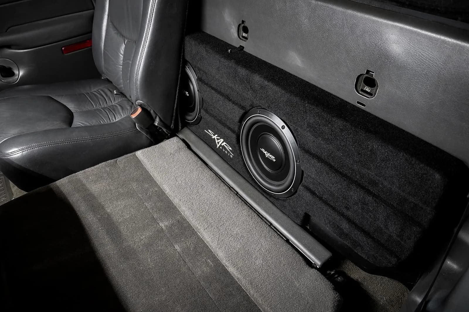 Skar Audio L-VS-2X10GM-2001-2006-CREWCAB-NOHD-BSv2 enclosure installation example — view 3