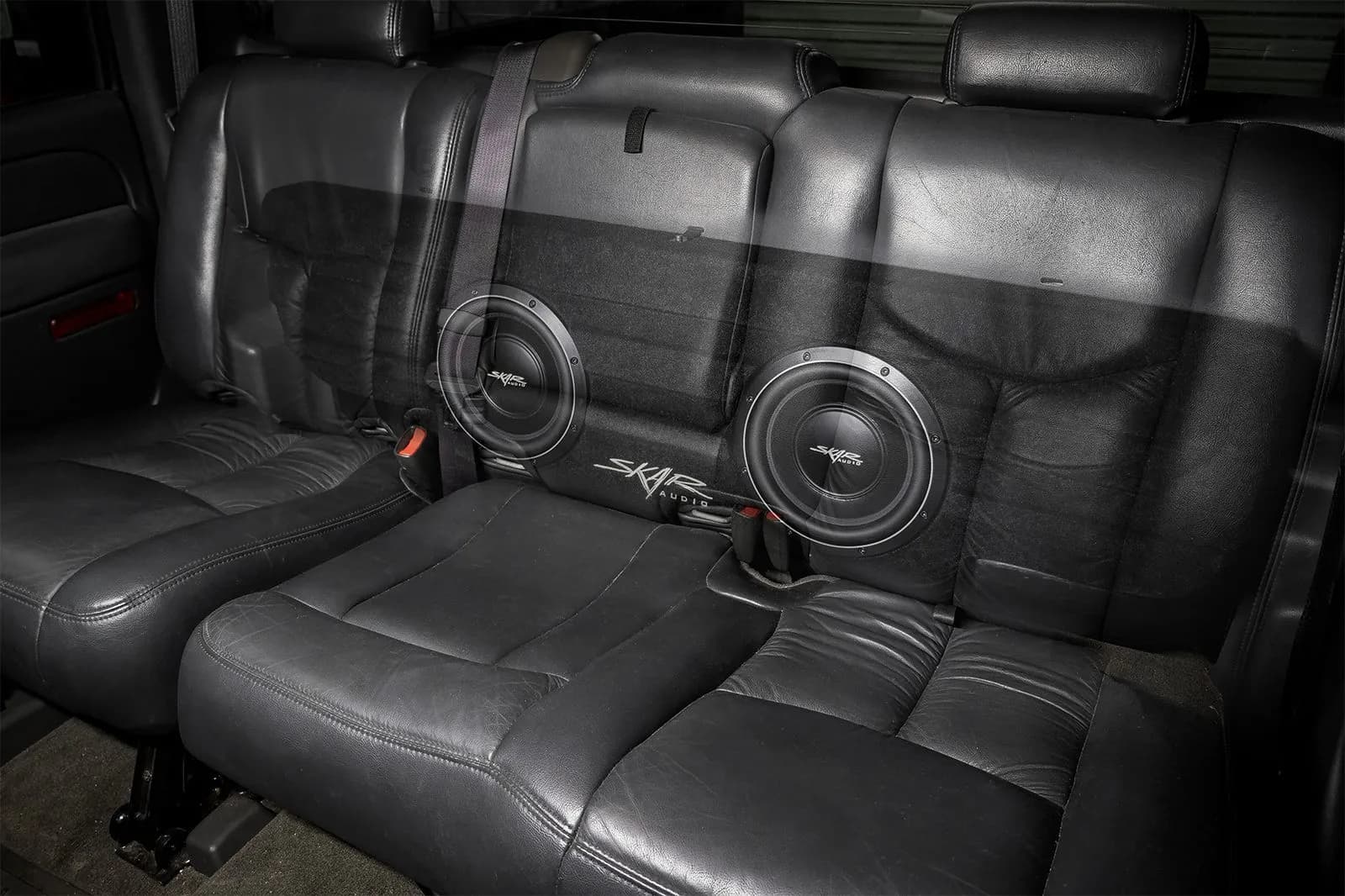 Skar Audio L-VS-2X10GM-2001-2006-CREWCAB-NOHD-BSv2 enclosure installation example — view 4